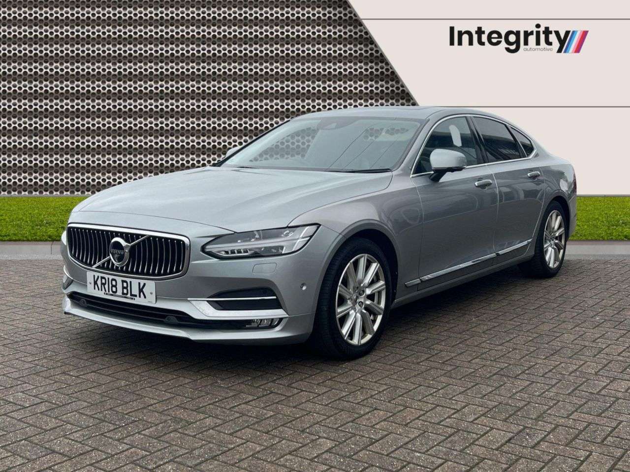 2018 VOLVO S90 2018 VOLVO S90