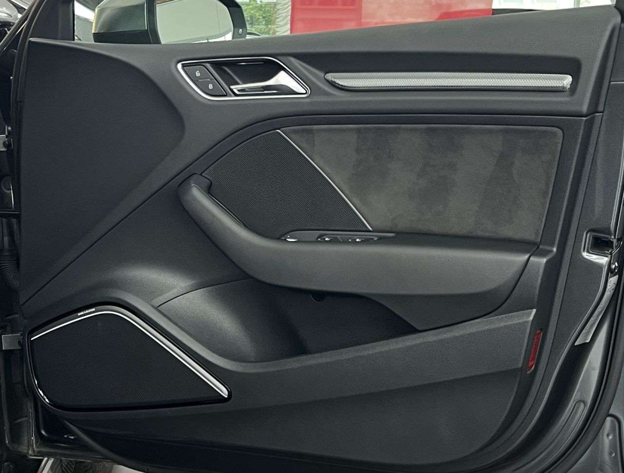 2017 AUDI RS3 2017 AUDI RS3