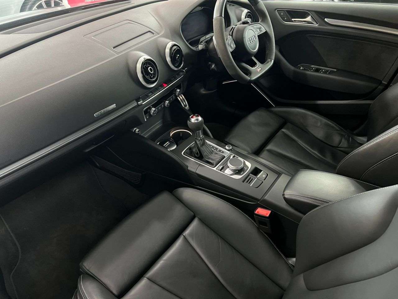 2017 AUDI RS3 2017 AUDI RS3