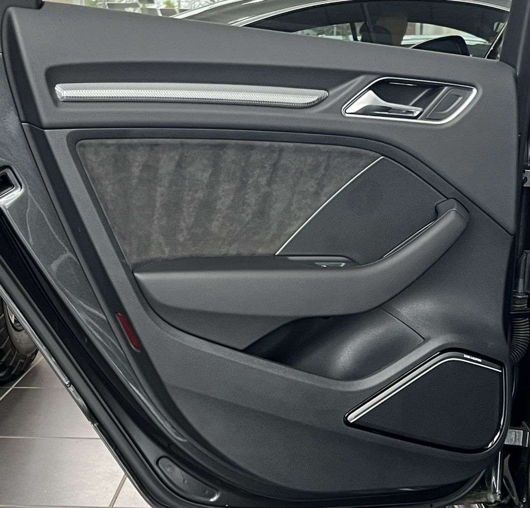 2017 AUDI RS3 2017 AUDI RS3