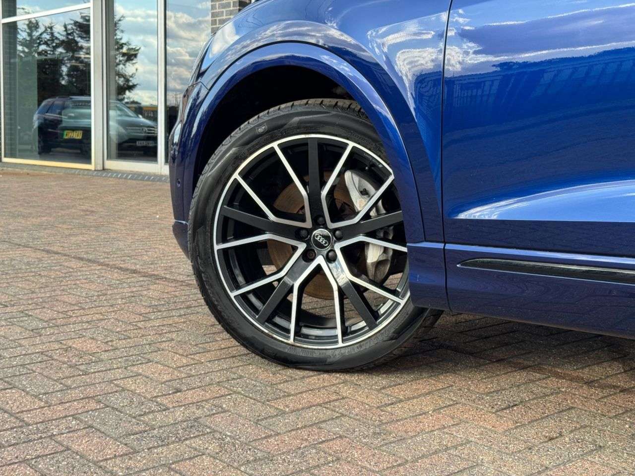 2019 AUDI Q8 2019 AUDI Q8