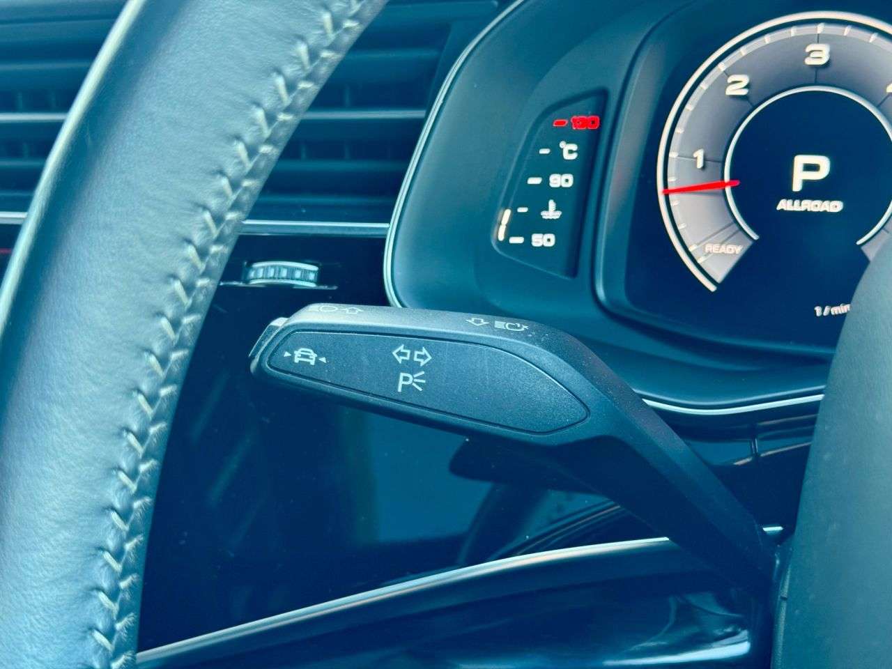 2019 AUDI Q8 2019 AUDI Q8