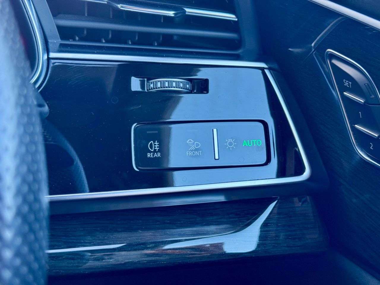 2019 AUDI Q8 2019 AUDI Q8