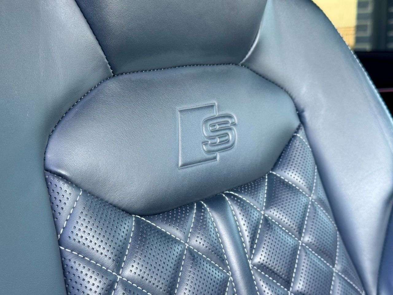 2019 AUDI Q8 2019 AUDI Q8