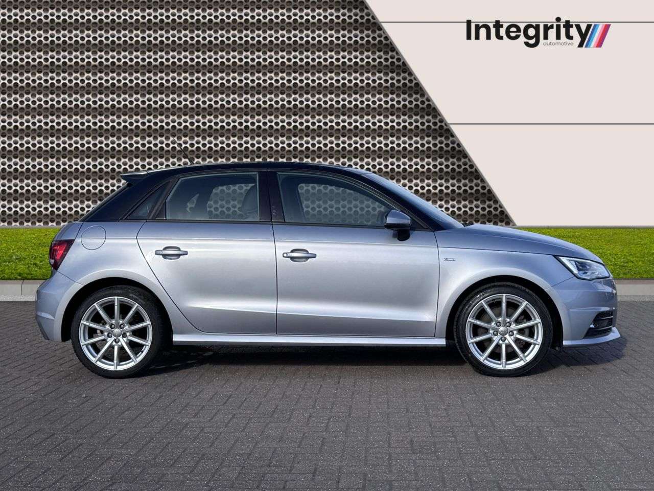 2016 AUDI A1 2016 AUDI A1