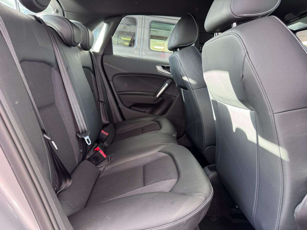 2016 AUDI A1 2016 AUDI A1