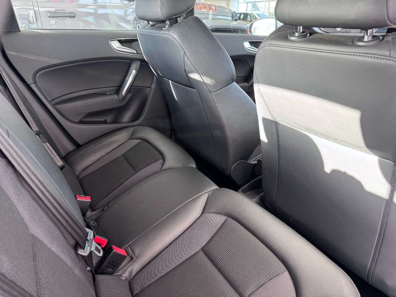 2016 AUDI A1 2016 AUDI A1