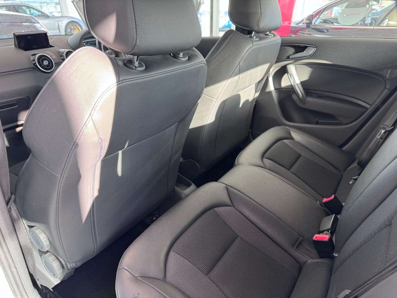 2016 AUDI A1 2016 AUDI A1