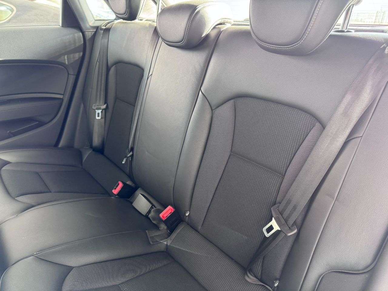 2016 AUDI A1 2016 AUDI A1