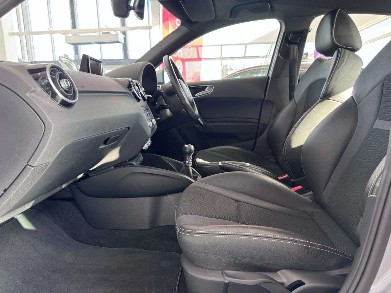 2016 AUDI A1 2016 AUDI A1