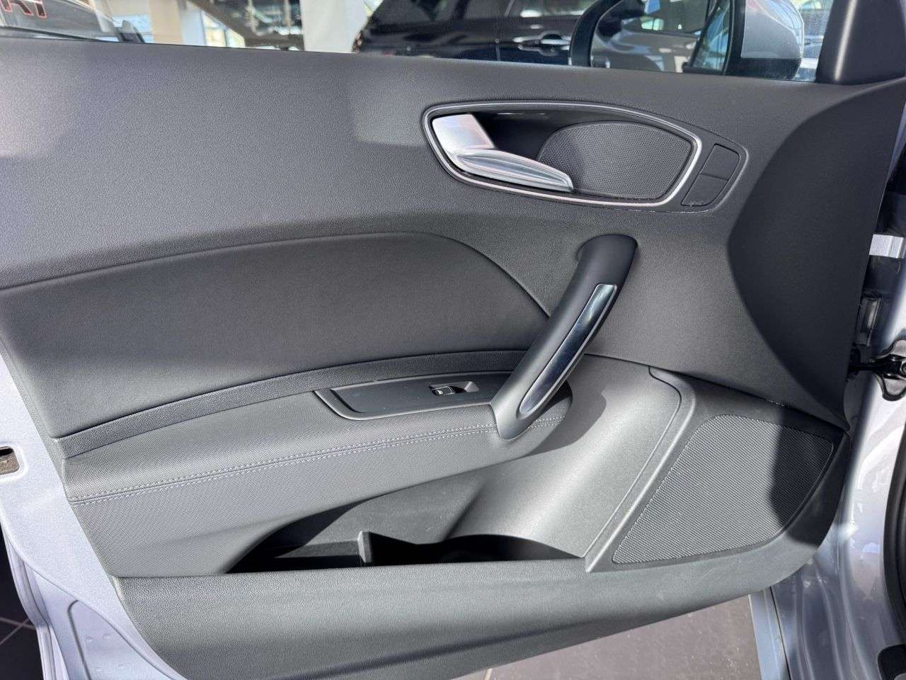 2016 AUDI A1 2016 AUDI A1