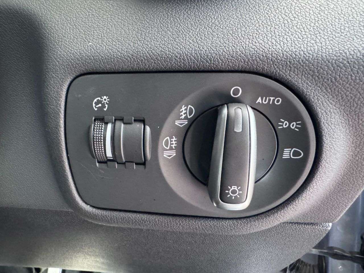 2016 AUDI A1 2016 AUDI A1