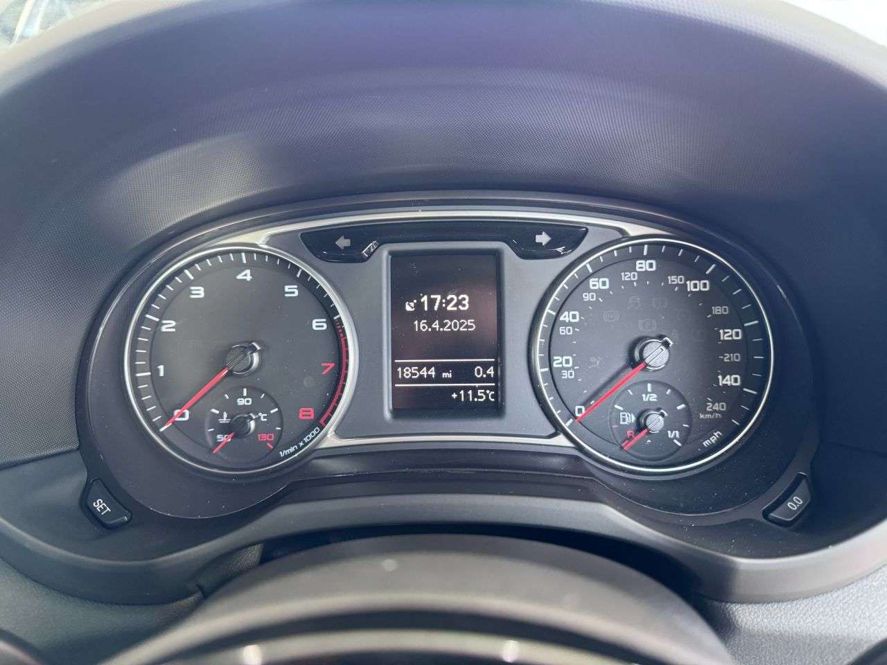 2016 AUDI A1 2016 AUDI A1