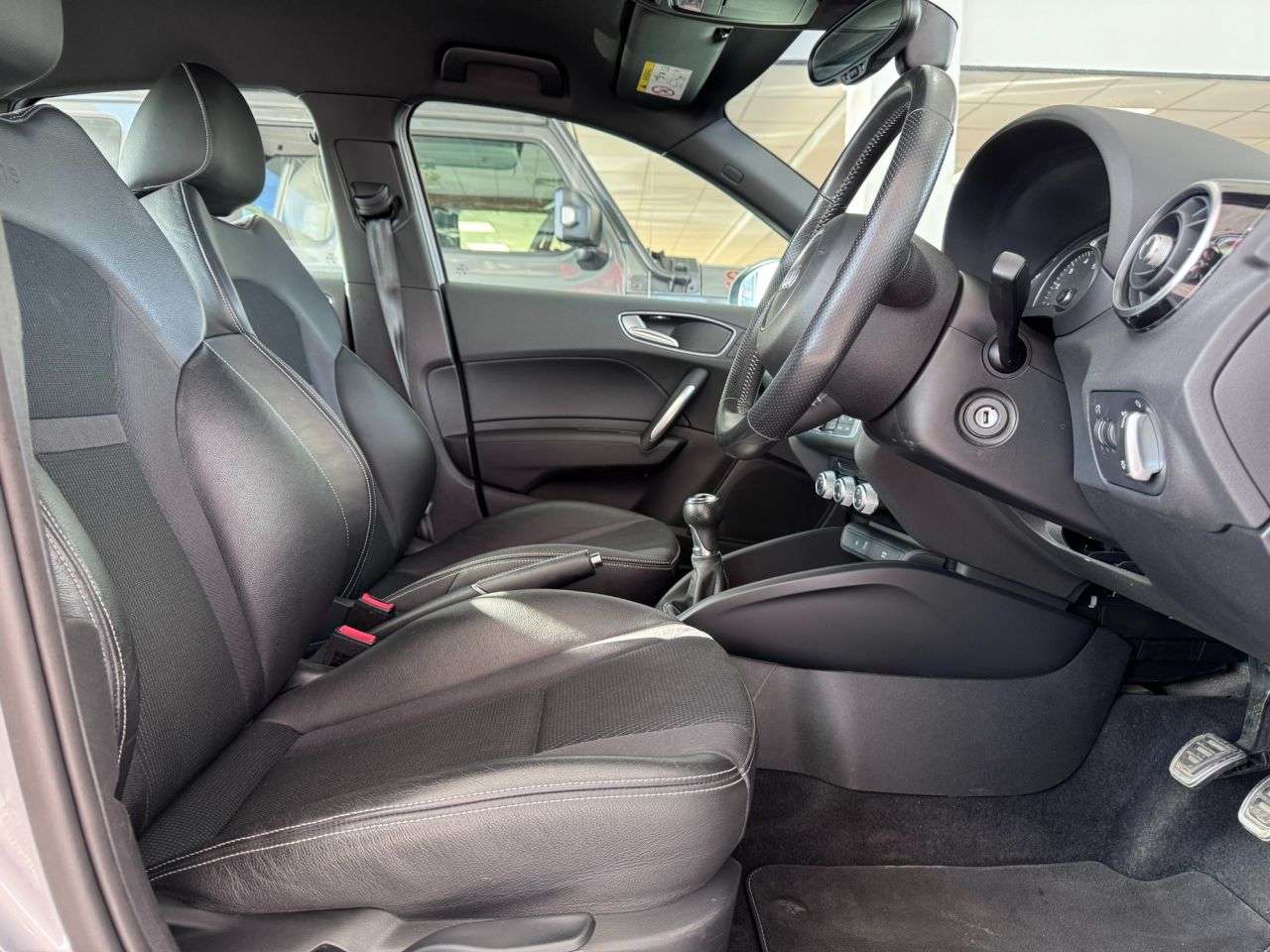 2016 AUDI A1 2016 AUDI A1