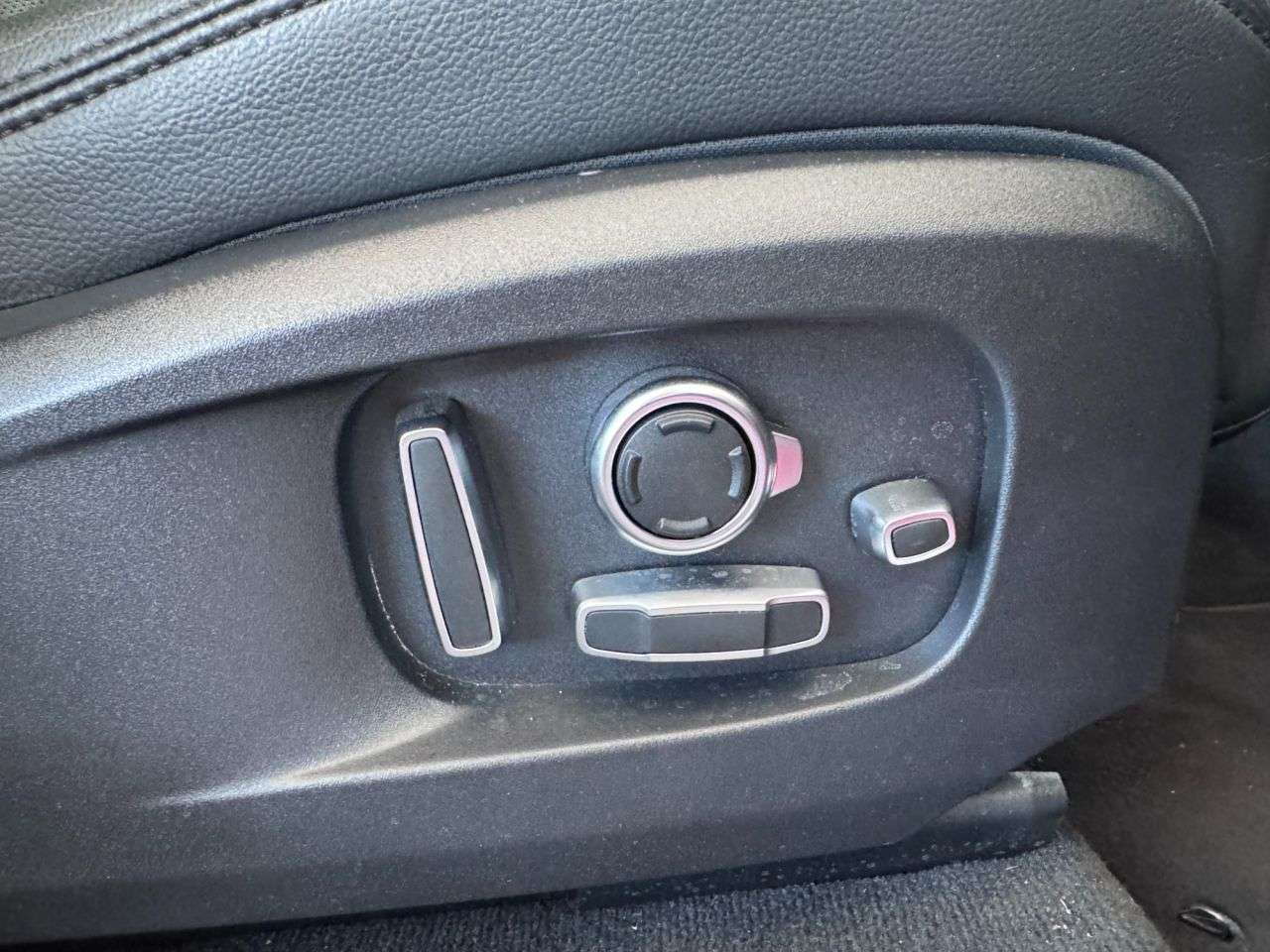 2021 JAGUAR F-PACE 2021 JAGUAR F-PACE