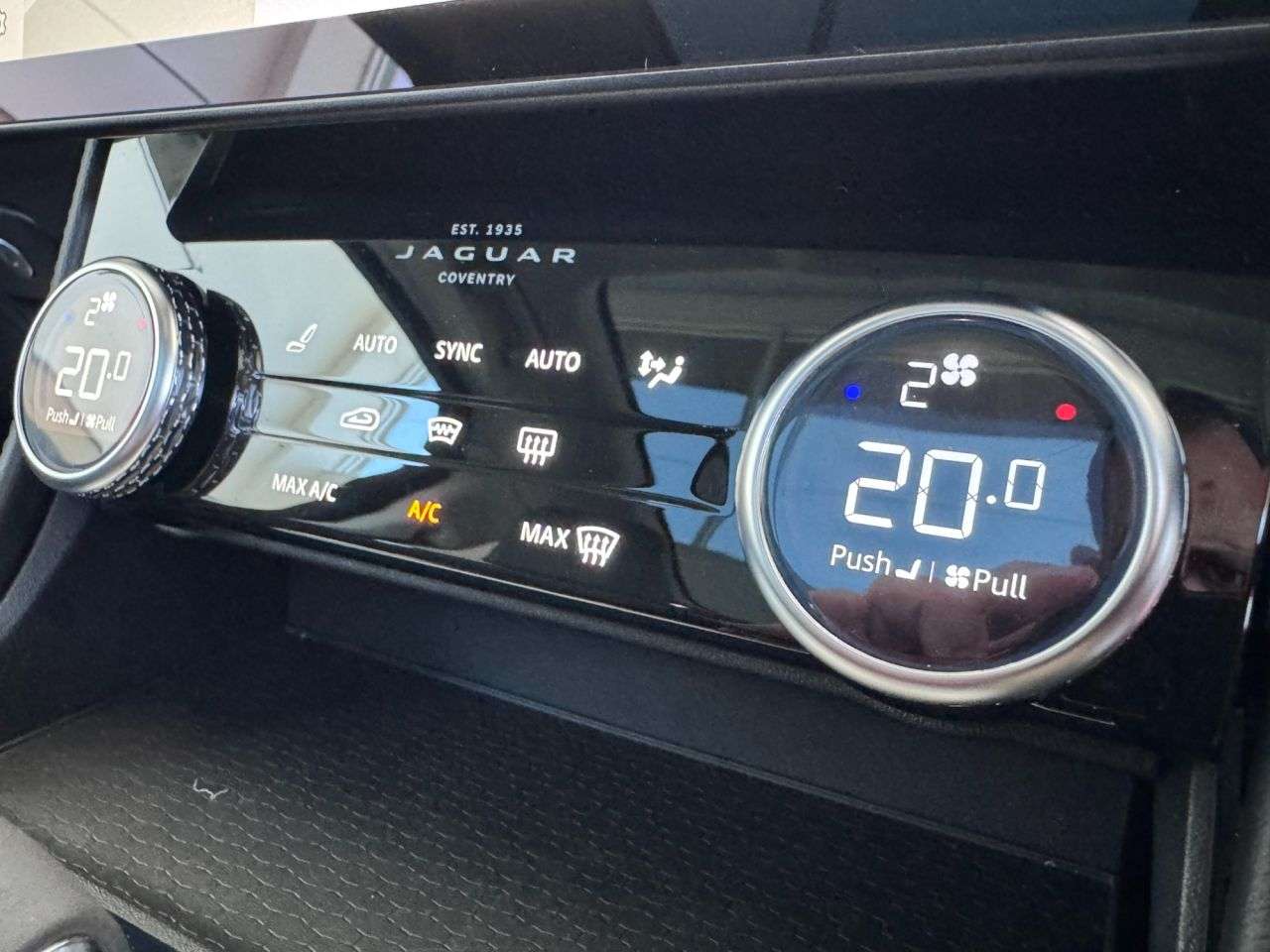 2021 JAGUAR F-PACE 2021 JAGUAR F-PACE