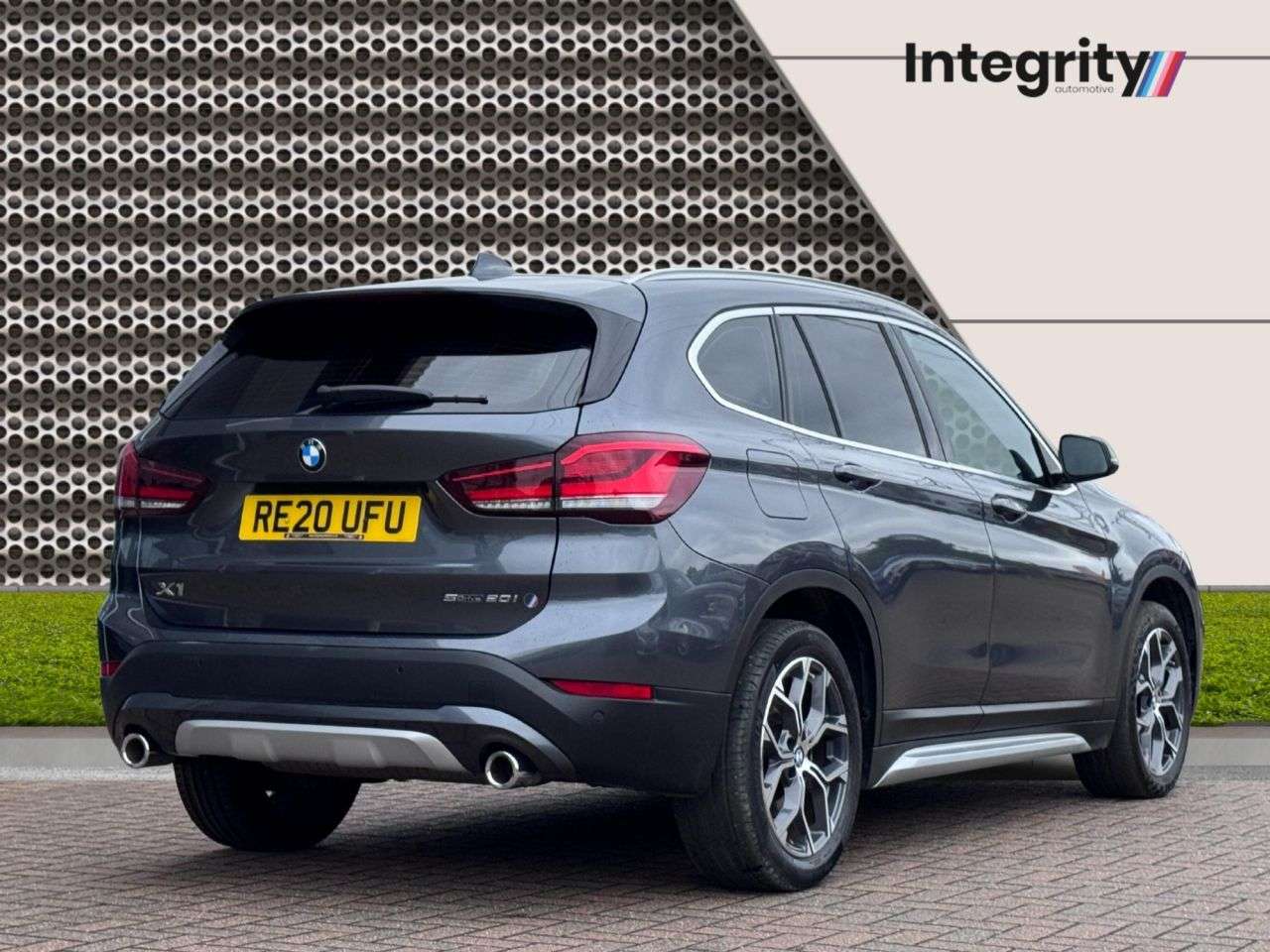 A 2020 BMW X1 2.0 20i xLine SUV 5dr Petrol DCT sDrive Euro 6 (s/s) (192 ps) 7 Services | A 2020 BMW X1 2.0 20i xLine SUV 5dr Petrol DCT sDrive Euro 6 (s/s) (192 ps) 7 Services |