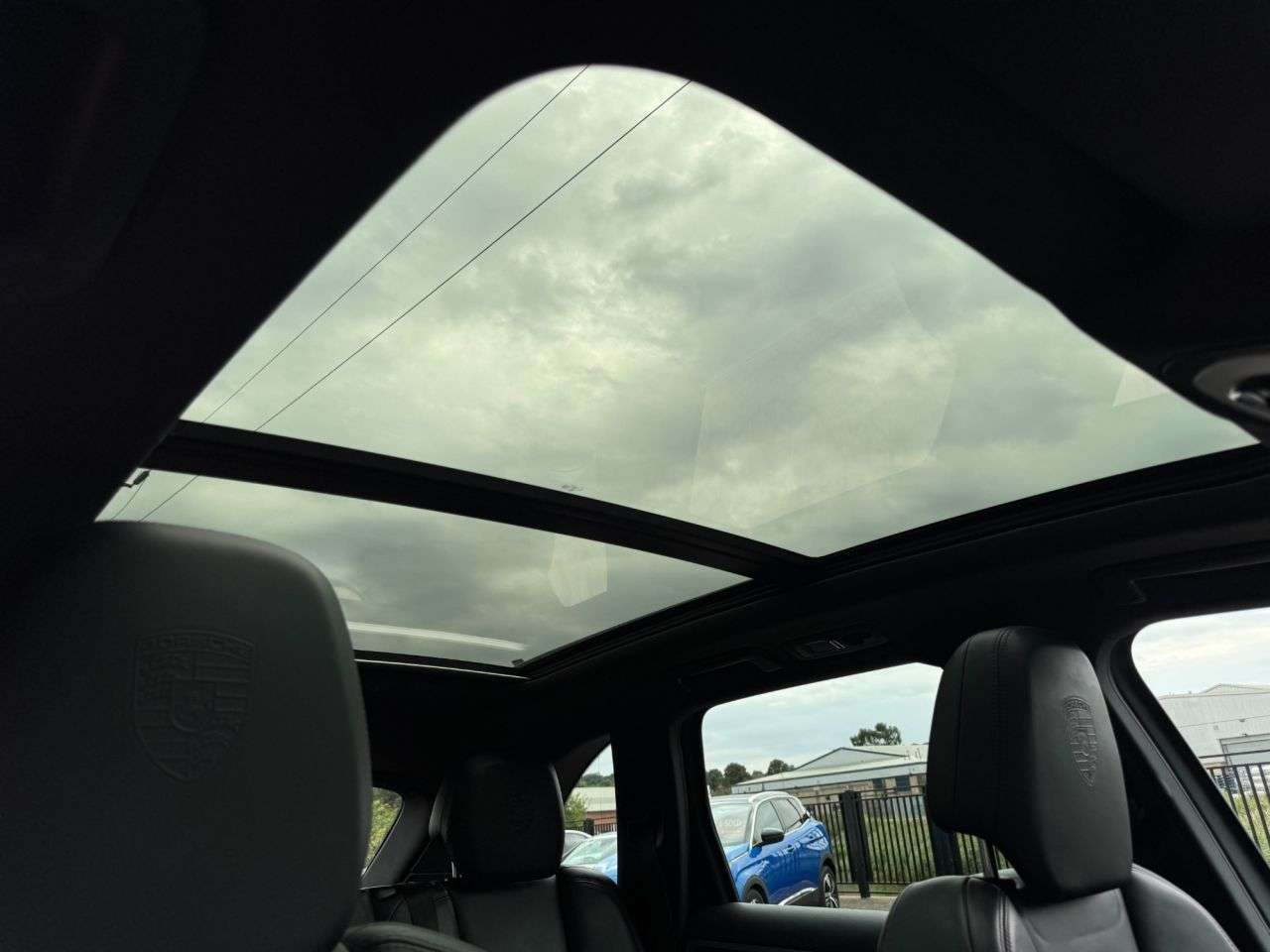 2017 PORSCHE CAYENNE 2017 PORSCHE CAYENNE