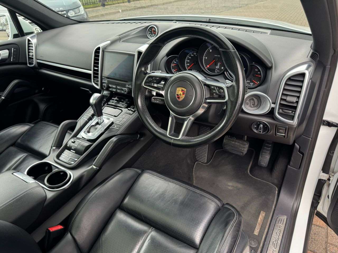 2017 PORSCHE CAYENNE 2017 PORSCHE CAYENNE