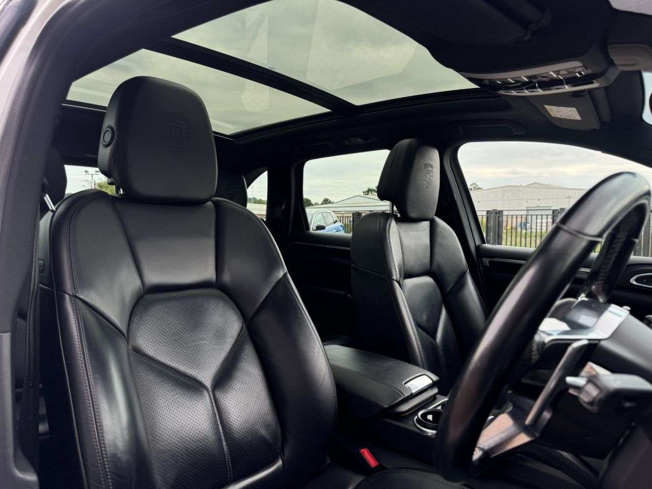 2017 PORSCHE CAYENNE 2017 PORSCHE CAYENNE