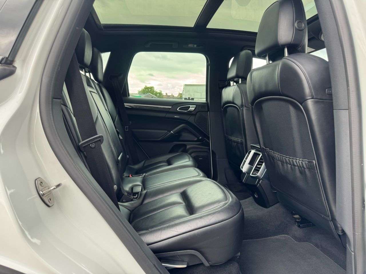 2017 PORSCHE CAYENNE 2017 PORSCHE CAYENNE