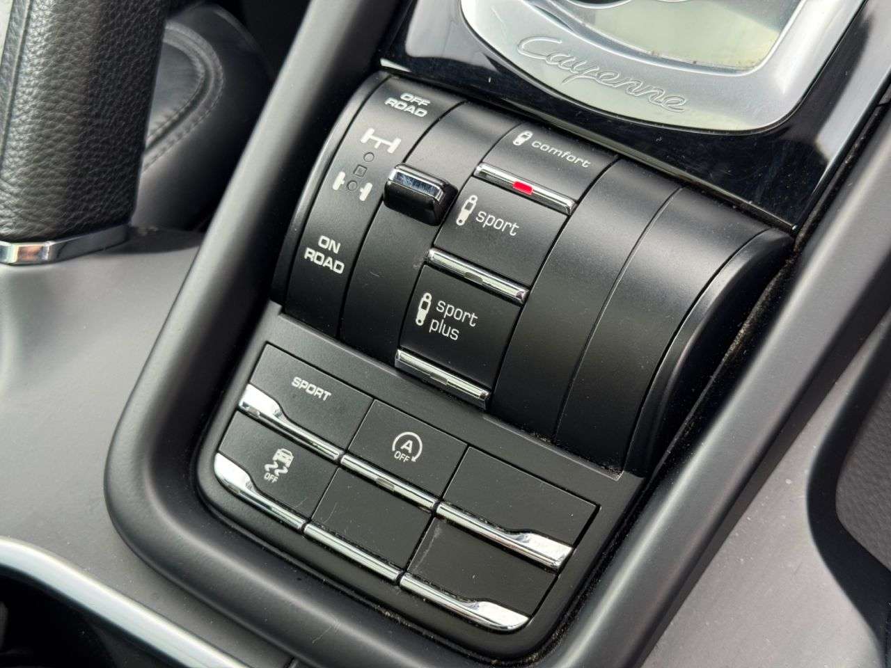 2017 PORSCHE CAYENNE 2017 PORSCHE CAYENNE