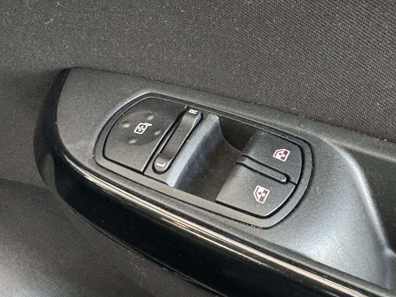 2017 VAUXHALL CORSA 2017 VAUXHALL CORSA