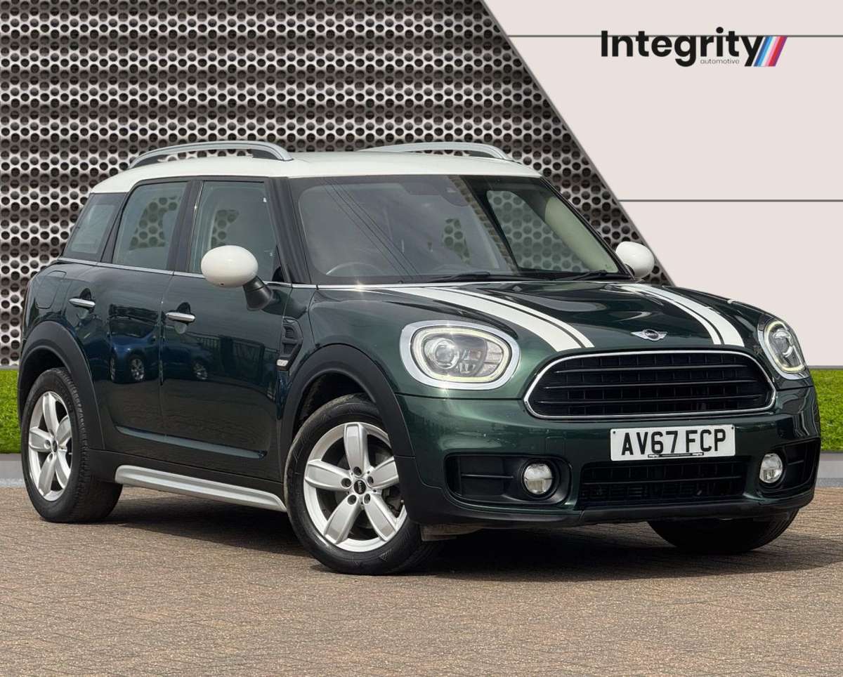 Check out this Mini Countryman 2017 Petrol Manual
