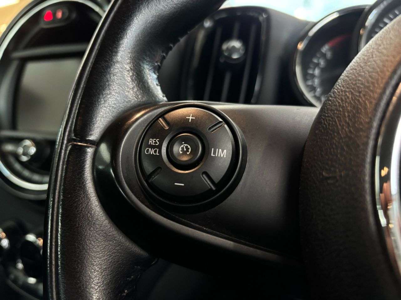 2017 MINI COUNTRYMAN 2017 MINI COUNTRYMAN