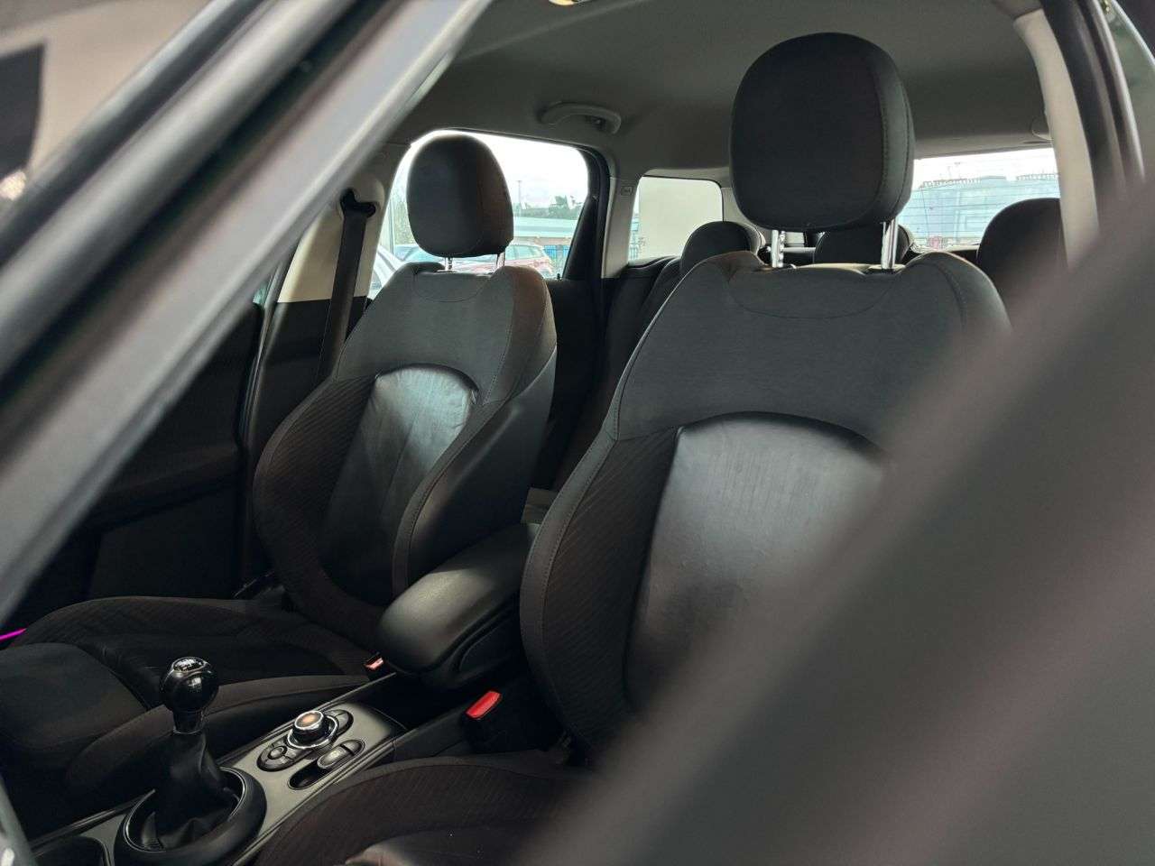 2017 MINI COUNTRYMAN 2017 MINI COUNTRYMAN