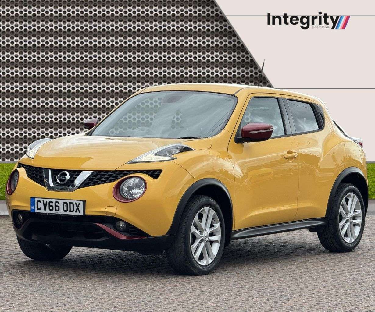 A 2016 NISSAN JUKE 1.5 dCi N-Connecta SUV 5dr Diesel Manual Euro 6 (s/s) (110 ps) A 2016 NISSAN JUKE 1.5 dCi N-Connecta SUV 5dr Diesel Manual Euro 6 (s/s) (110 ps)