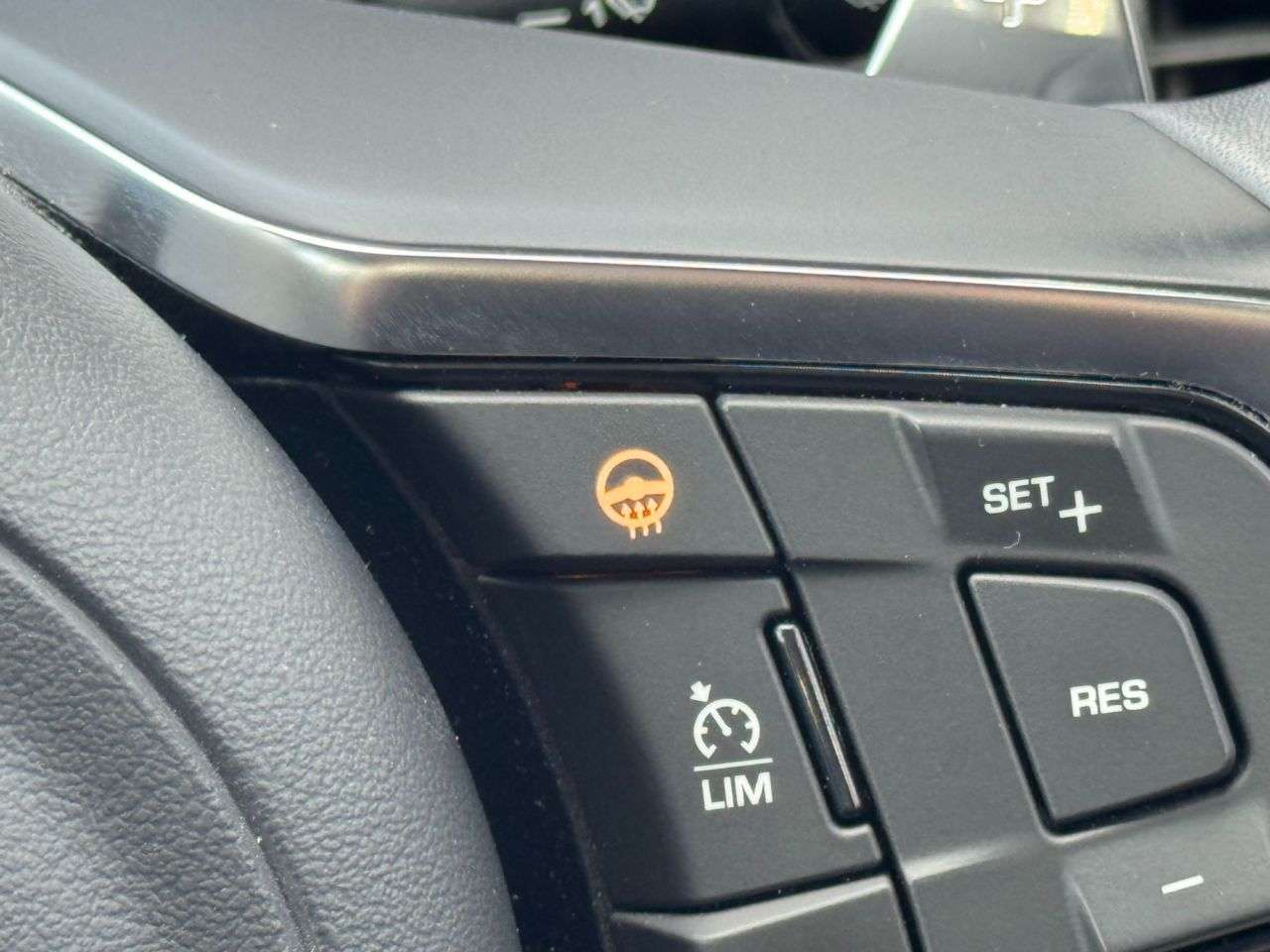 2017 JAGUAR XF 2017 JAGUAR XF