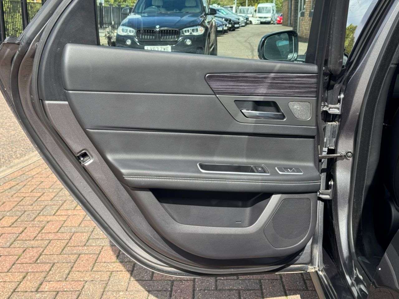 2017 JAGUAR XF 2017 JAGUAR XF