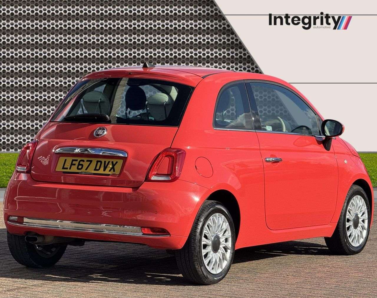 2017 FIAT 500 2017 FIAT 500