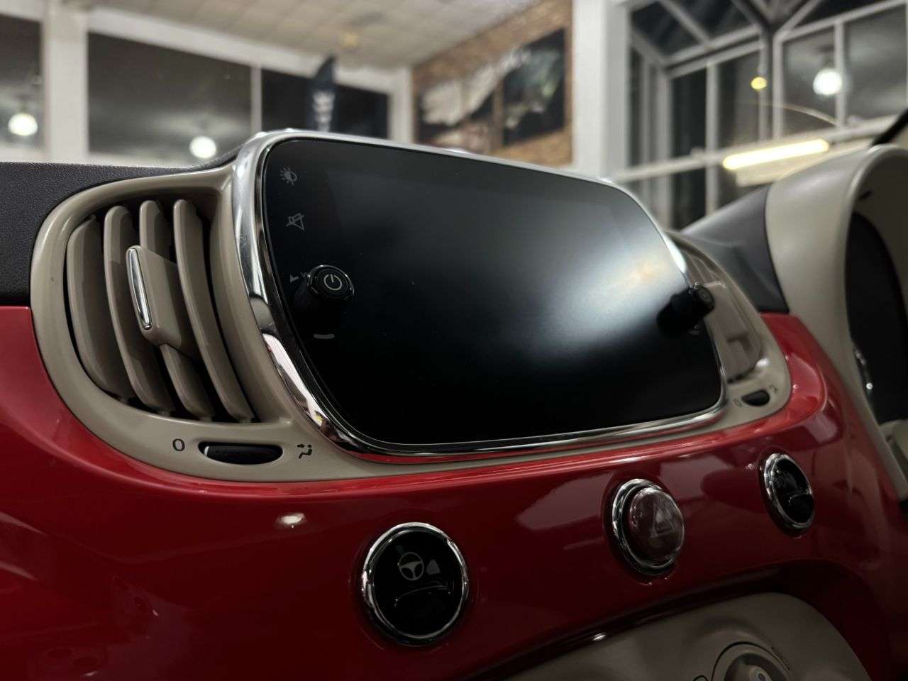 2017 FIAT 500 2017 FIAT 500