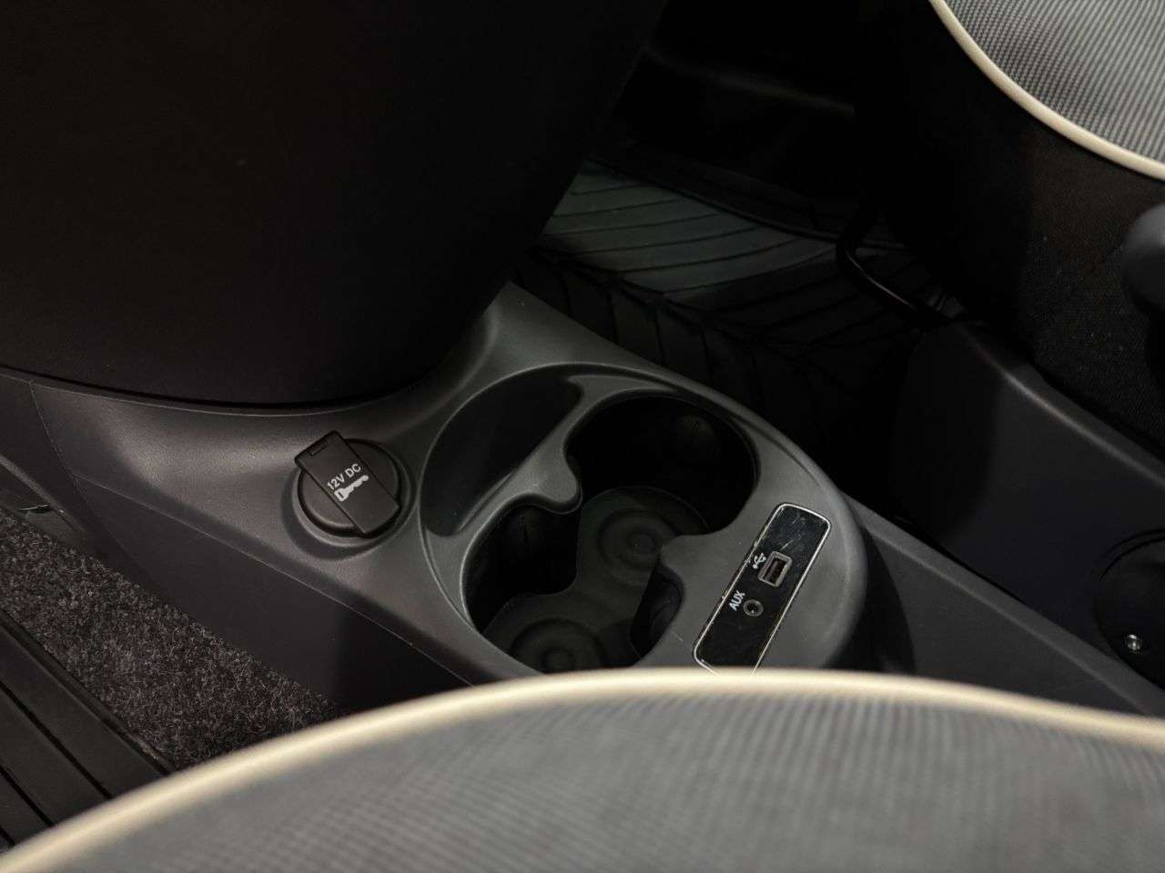 2017 FIAT 500 2017 FIAT 500