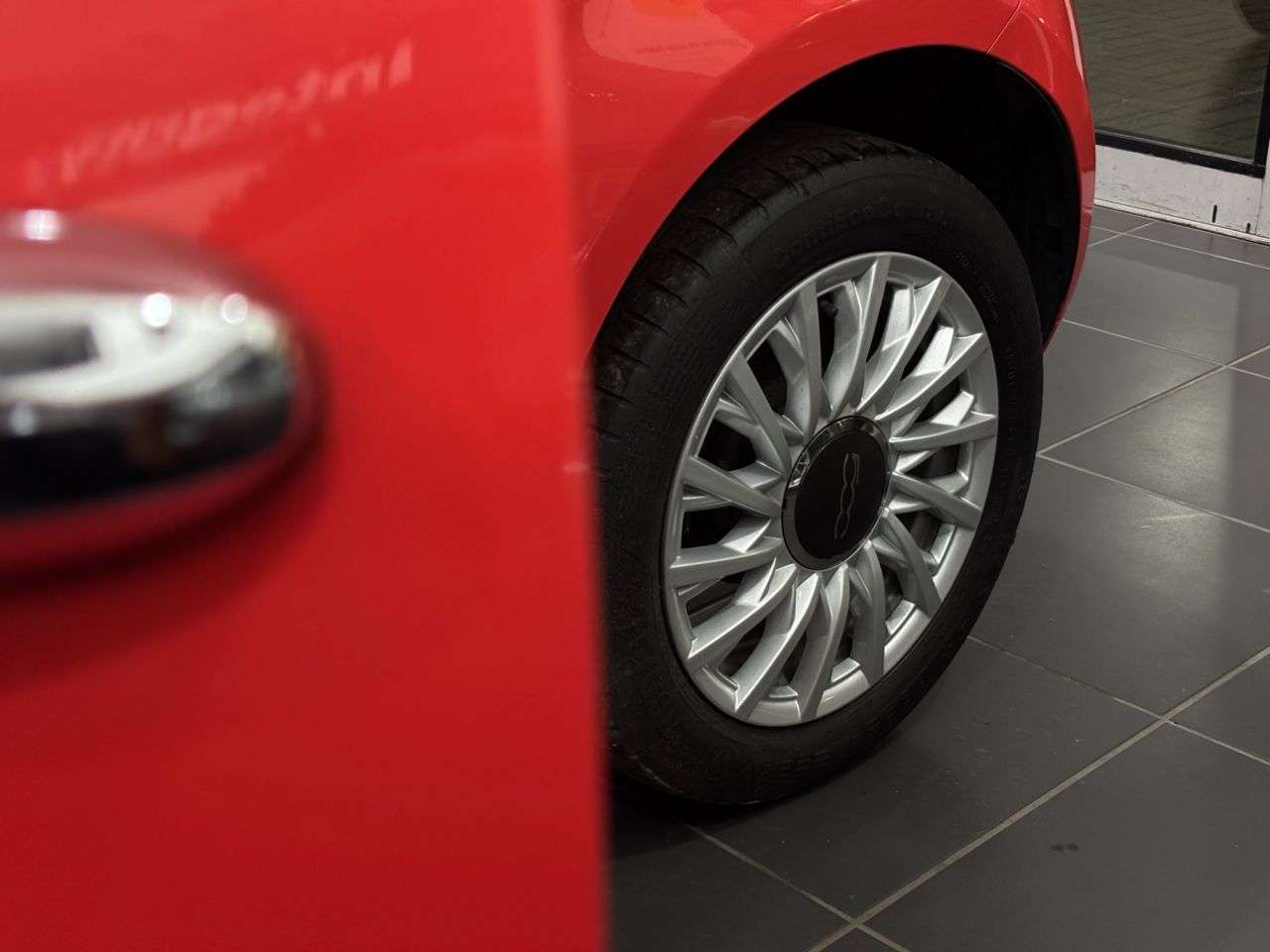 2017 FIAT 500 2017 FIAT 500