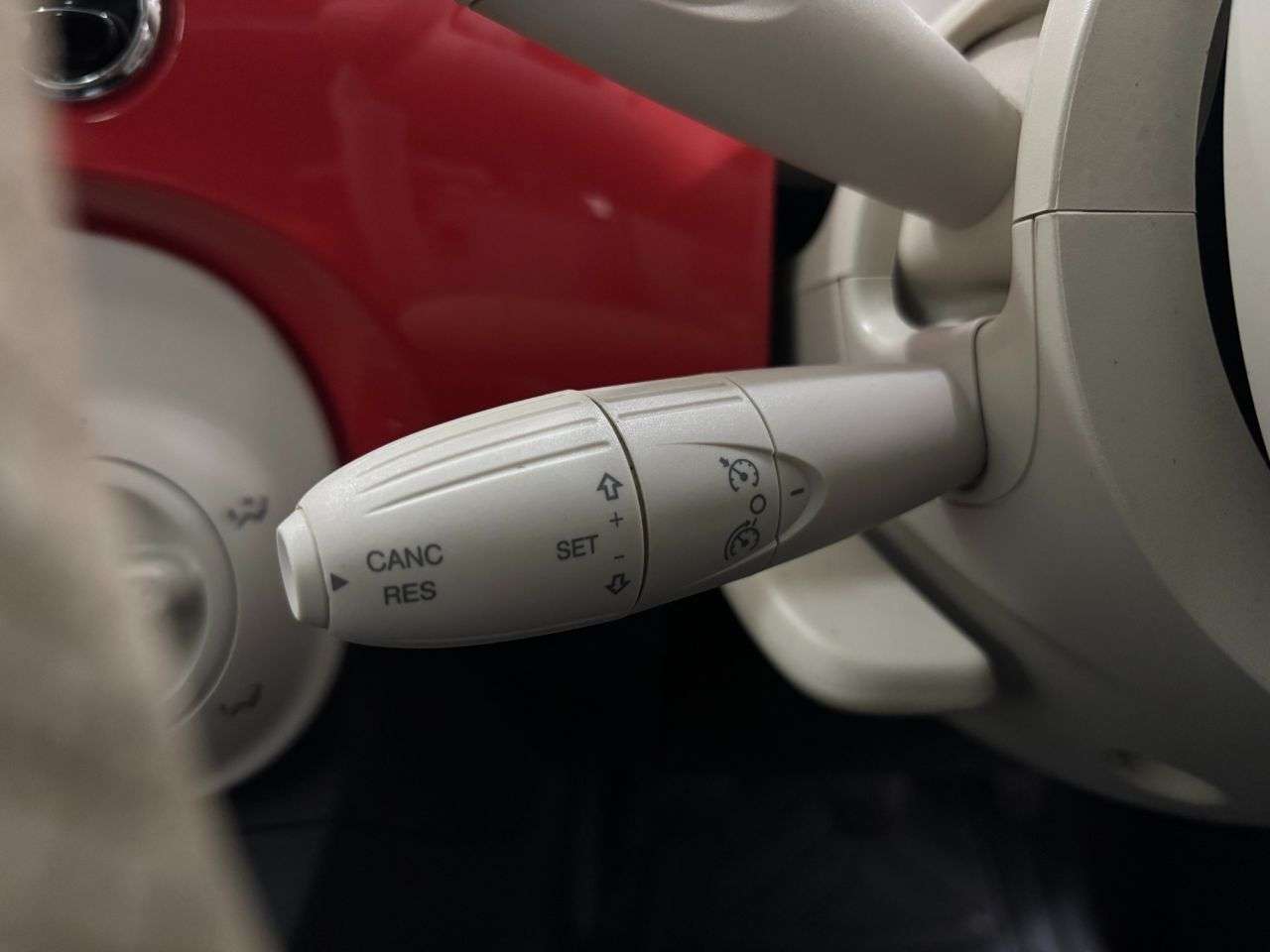 2017 FIAT 500 2017 FIAT 500