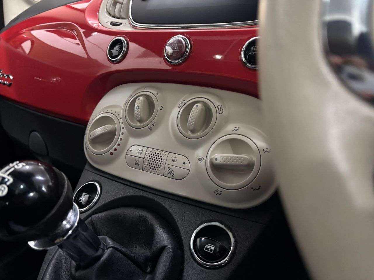 2017 FIAT 500 2017 FIAT 500