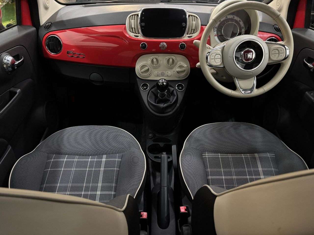 2017 FIAT 500 2017 FIAT 500