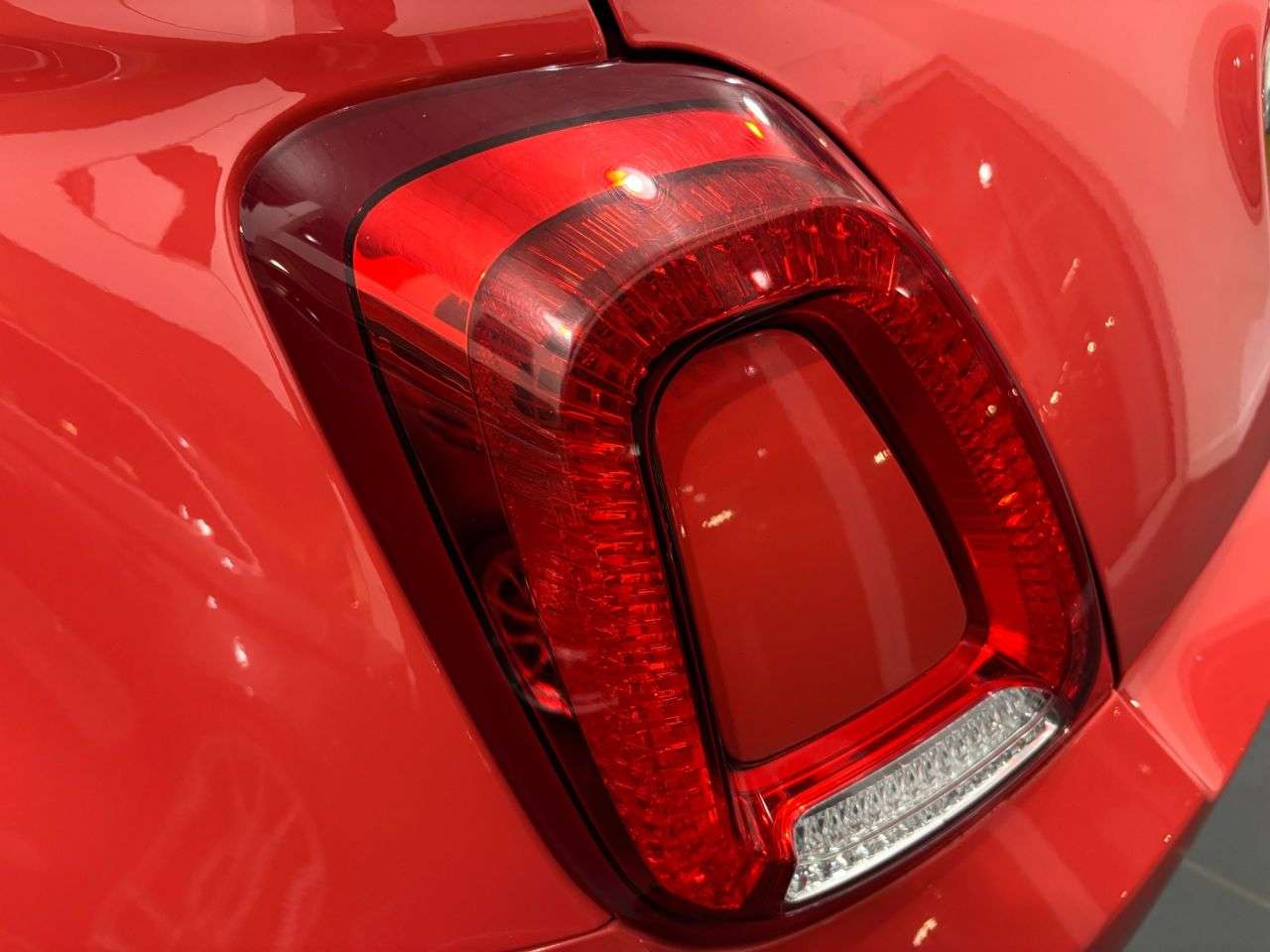 2017 FIAT 500 2017 FIAT 500