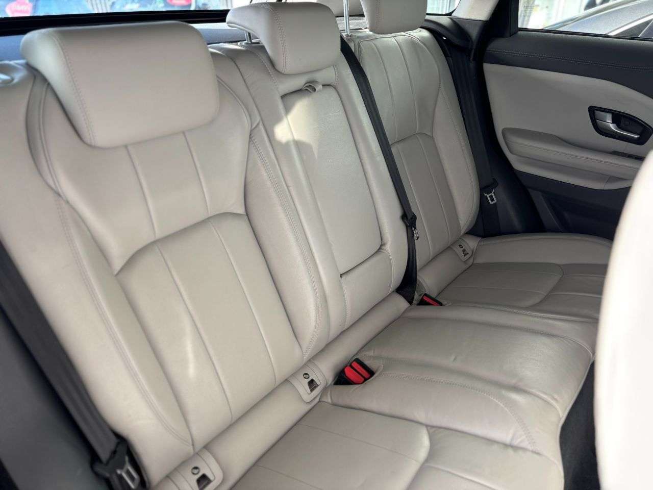 2017 LAND ROVER RANGE ROVER EVOQUE 2017 LAND ROVER RANGE ROVER EVOQUE