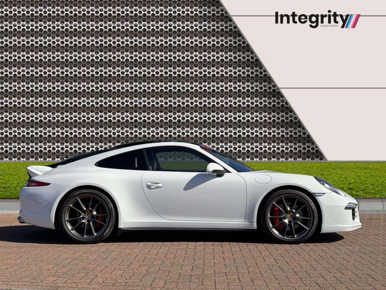 A 2013 PORSCHE 911 3.8 991 Carrera 4S Coupe 2dr Petrol PDK 4WD Euro 5 (s/s) (400 ps) Over 23k A 2013 PORSCHE 911 3.8 991 Carrera 4S Coupe 2dr Petrol PDK 4WD Euro 5 (s/s) (400 ps) Over 23k