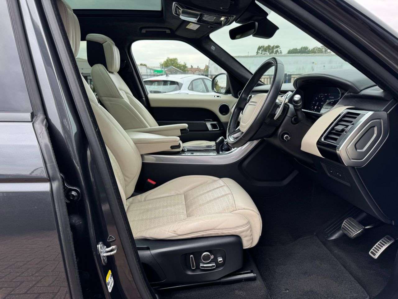 2018 LAND ROVER RANGE ROVER SPORT 2018 LAND ROVER RANGE ROVER SPORT