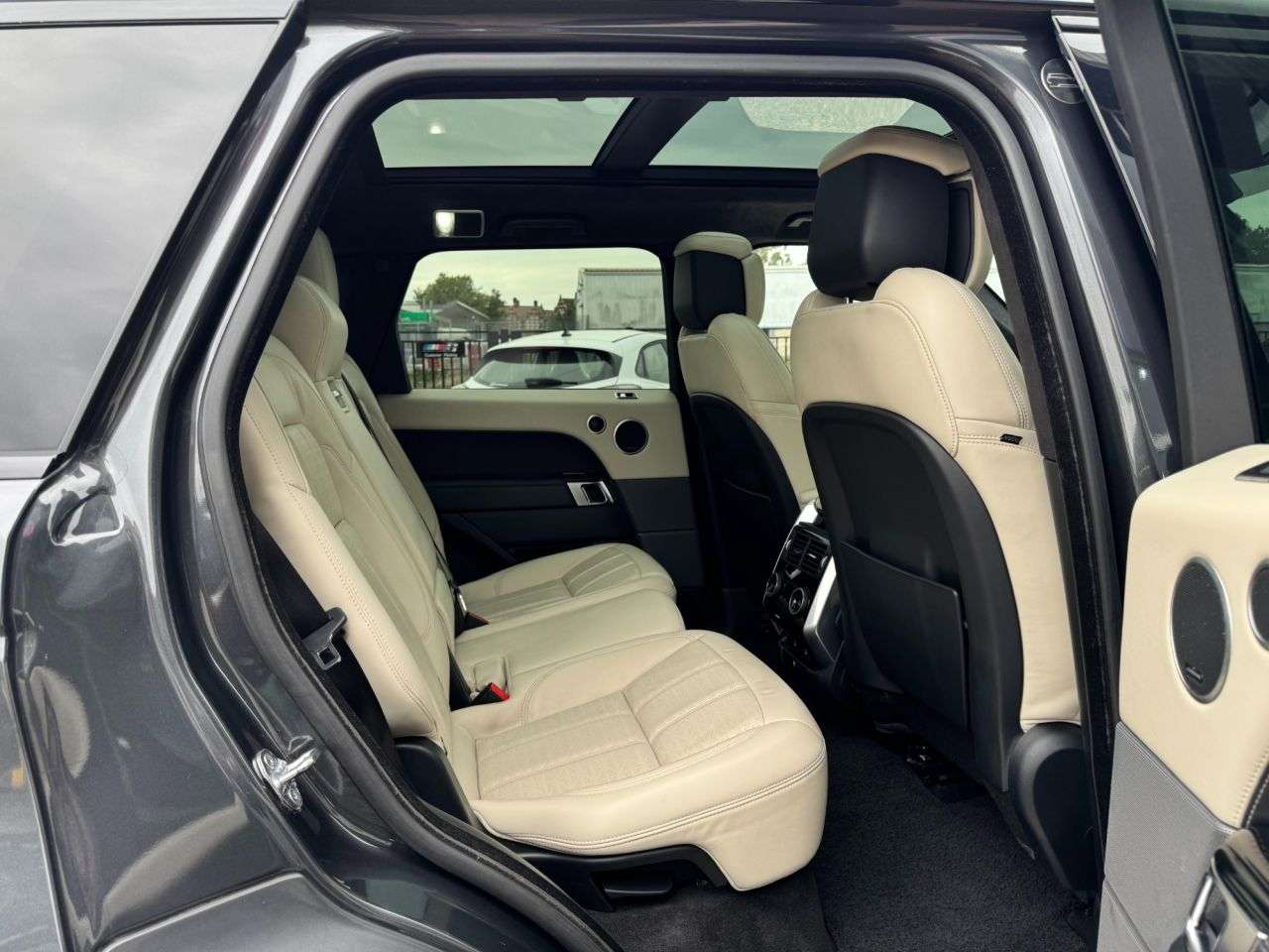 2018 LAND ROVER RANGE ROVER SPORT 2018 LAND ROVER RANGE ROVER SPORT