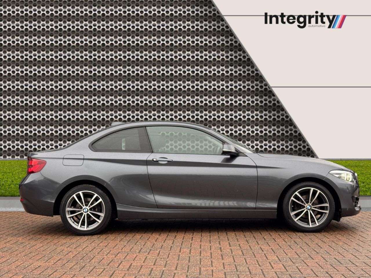 A 2019 BMW 2 SERIES 1.5 218i GPF Sport Coupe 2dr Petrol Auto Euro 6 (s/s) (136 ps) A 2019 BMW 2 SERIES 1.5 218i GPF Sport Coupe 2dr Petrol Auto Euro 6 (s/s) (136 ps)