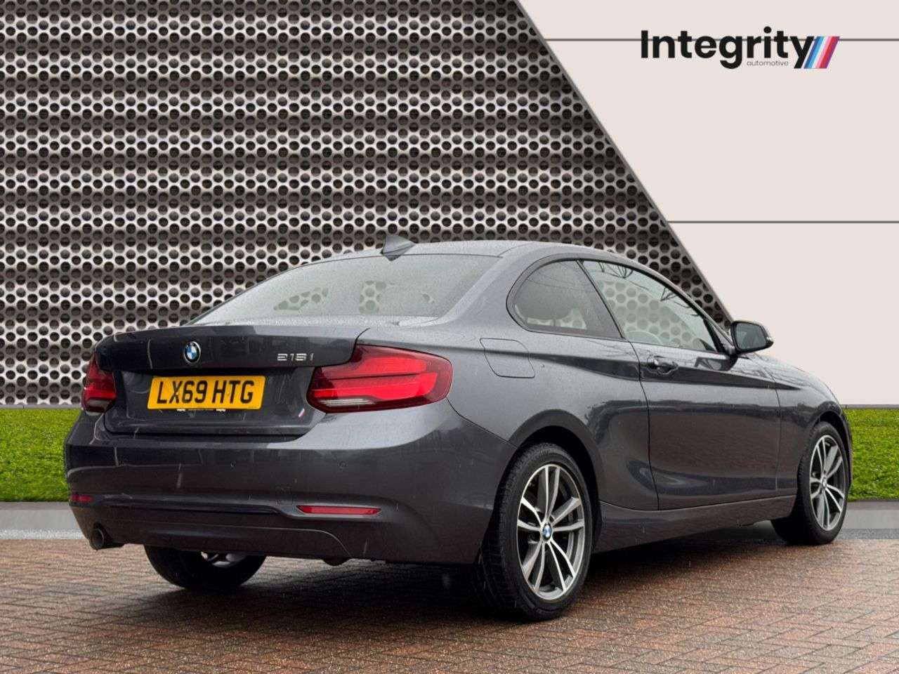 A 2019 BMW 2 SERIES 1.5 218i GPF Sport Coupe 2dr Petrol Auto Euro 6 (s/s) (136 ps) A 2019 BMW 2 SERIES 1.5 218i GPF Sport Coupe 2dr Petrol Auto Euro 6 (s/s) (136 ps)
