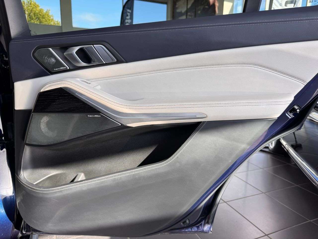 2021 BMW X7 2021 BMW X7