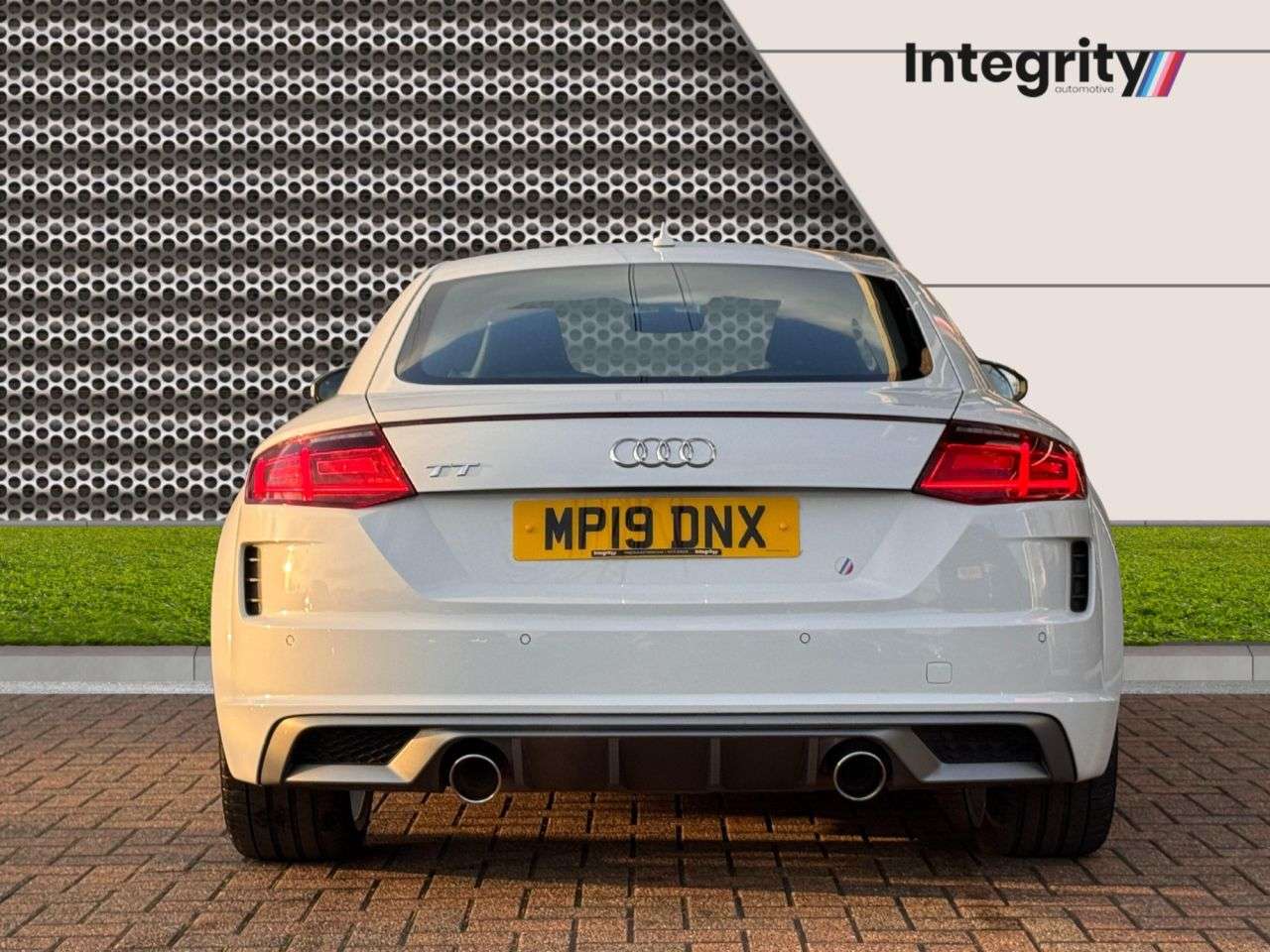 A 2019 AUDI TT 2.0 TFSI 40 S line Coupe 3dr Petrol S Tronic Euro 6 (s/s) (197 ps) Virtual A 2019 AUDI TT 2.0 TFSI 40 S line Coupe 3dr Petrol S Tronic Euro 6 (s/s) (197 ps) Virtual