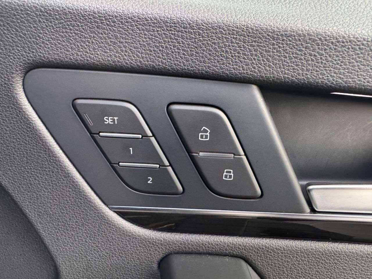 2020 AUDI SQ5 2020 AUDI SQ5